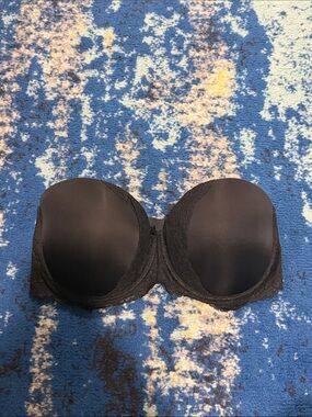 Victoria’s Secret Dream Angels Black Lace Bra 38DDD